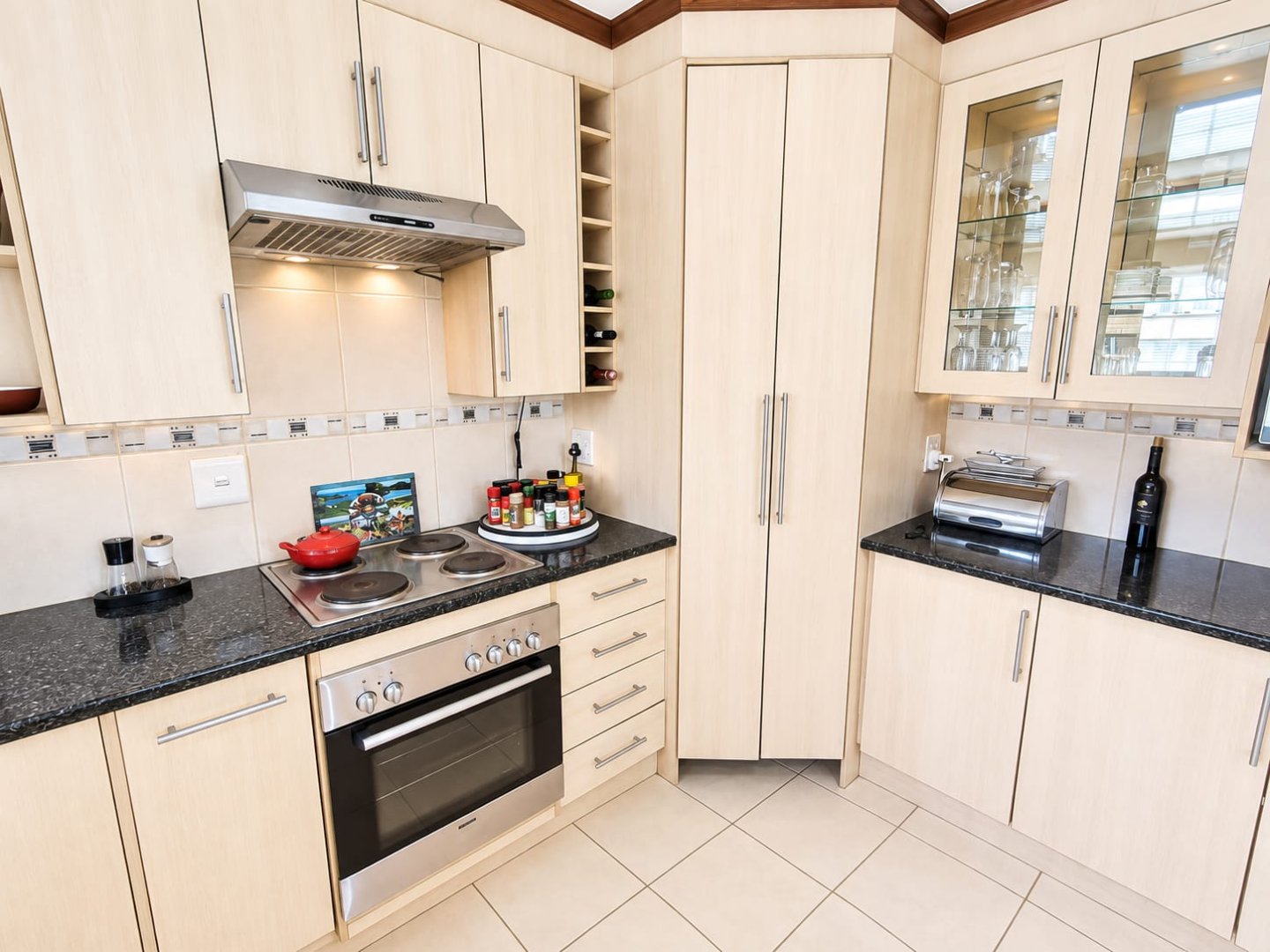 BAYSWATER HOME WITH A 1 BEDROOM FLAT – LIVE, RENT & INVEST photo 5