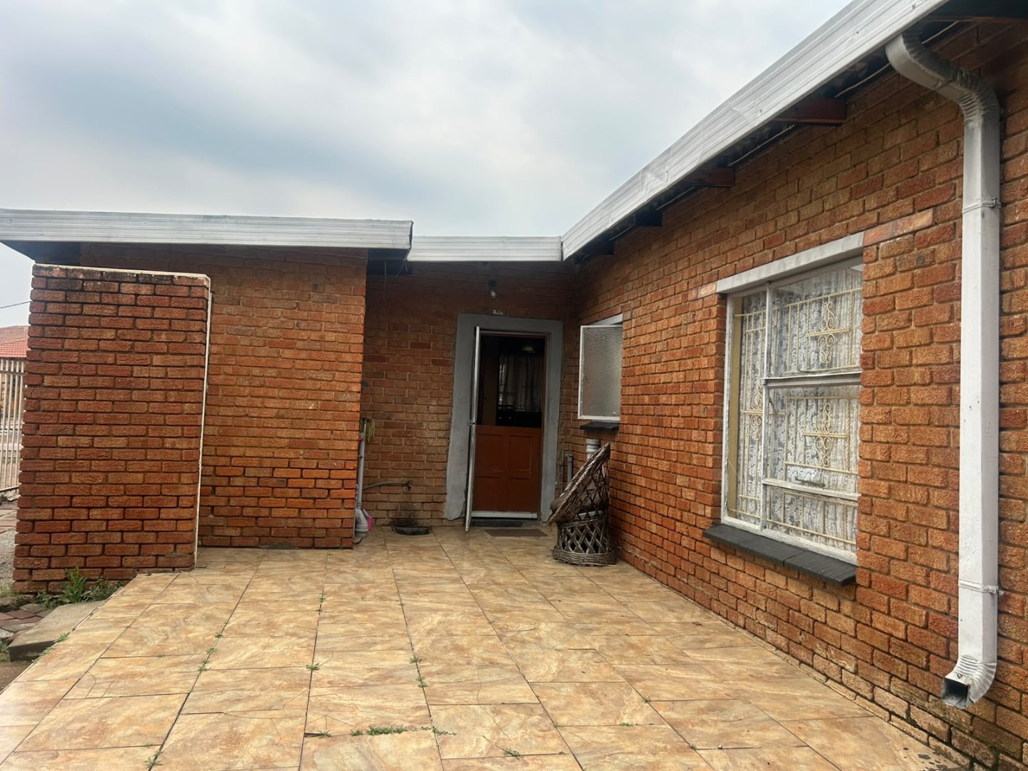 3 Bedroom House For Sale Bloemanda photo 4