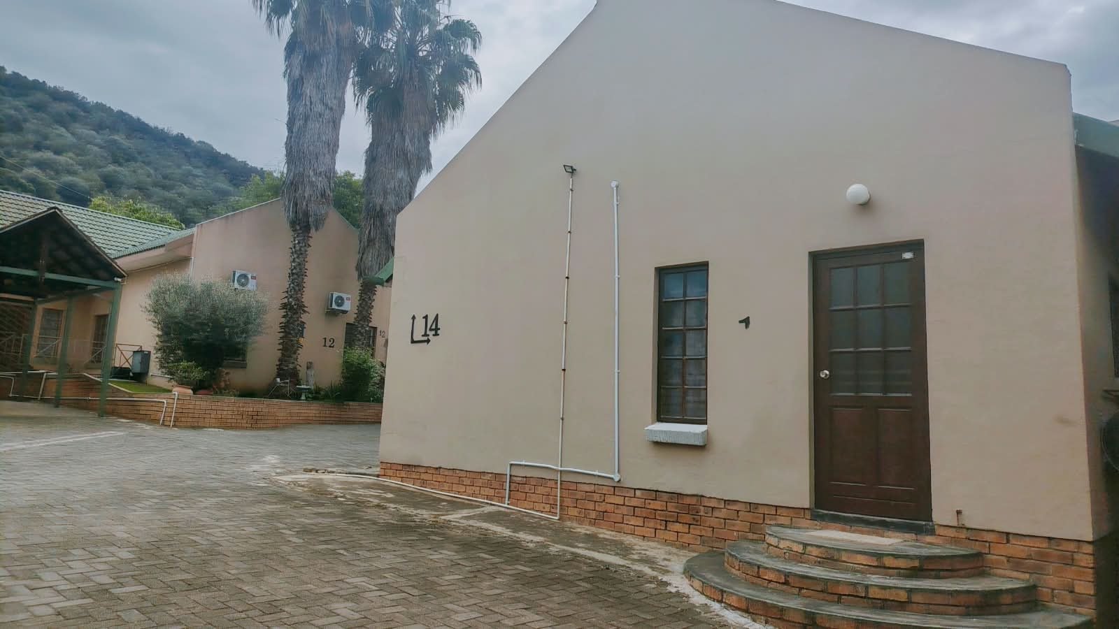 Low maintenance townhouse with great location for sale in Navalsig photo 2
