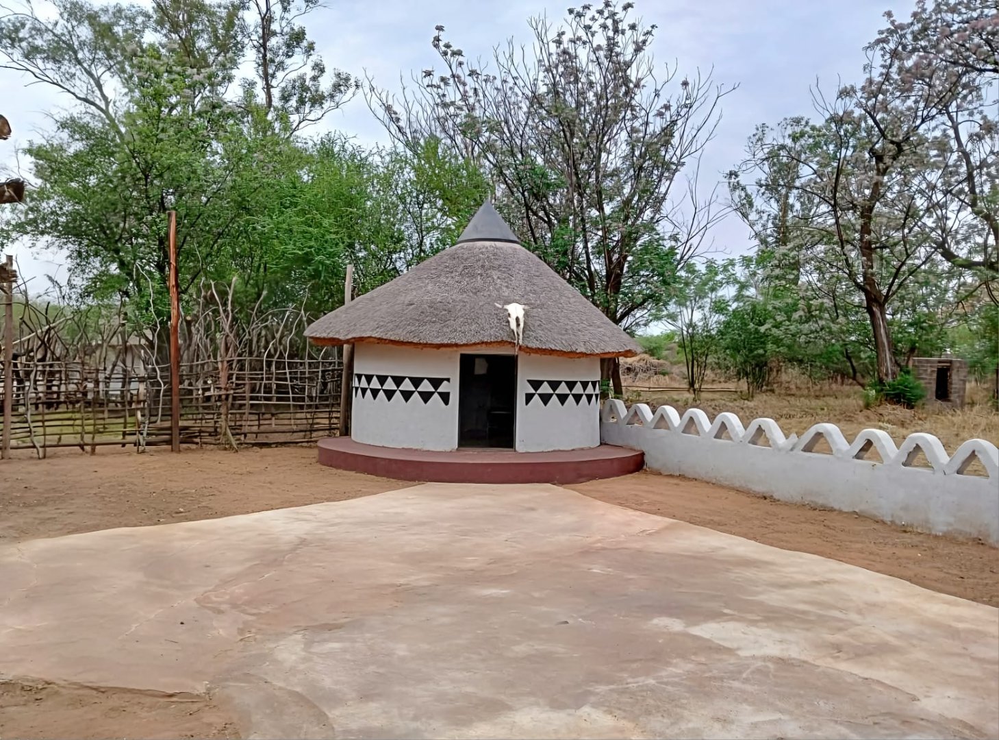 Established lodge and cultural village in Gauteng's only Big 5 Game Reserve photo 4