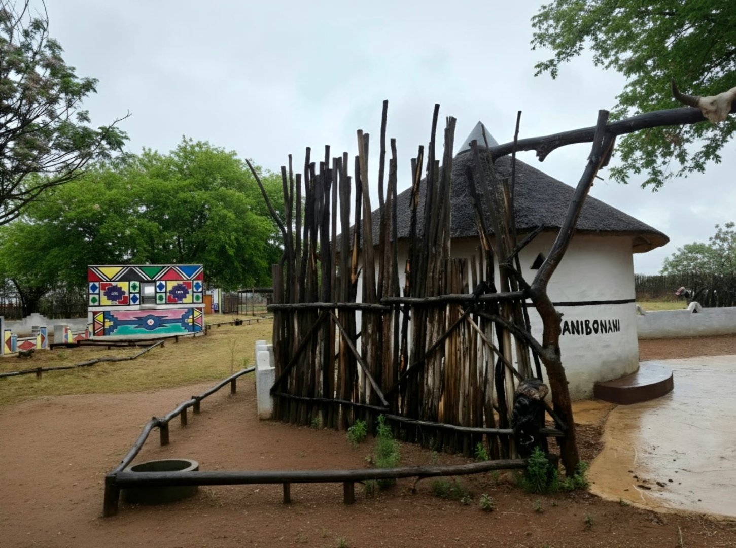 Established lodge and cultural village in Gauteng's only Big 5 Game Reserve photo 5
