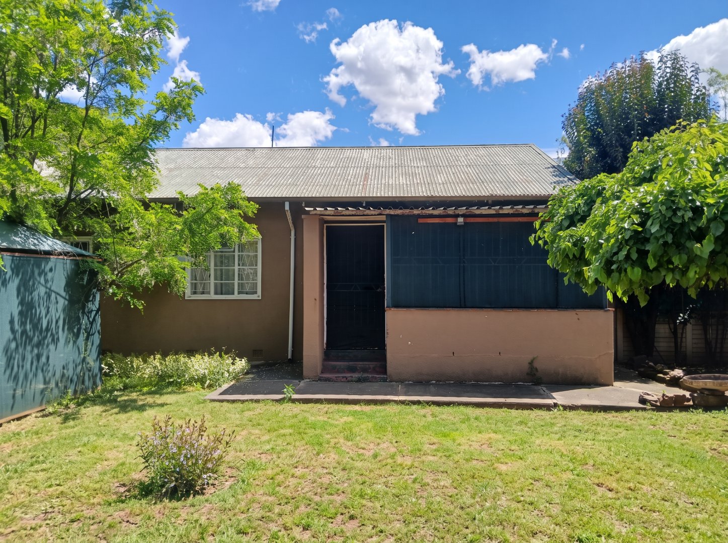 3 Bed House in Noordhoek, Bloemfontein with 1 Bed Flatlet and Double Carport