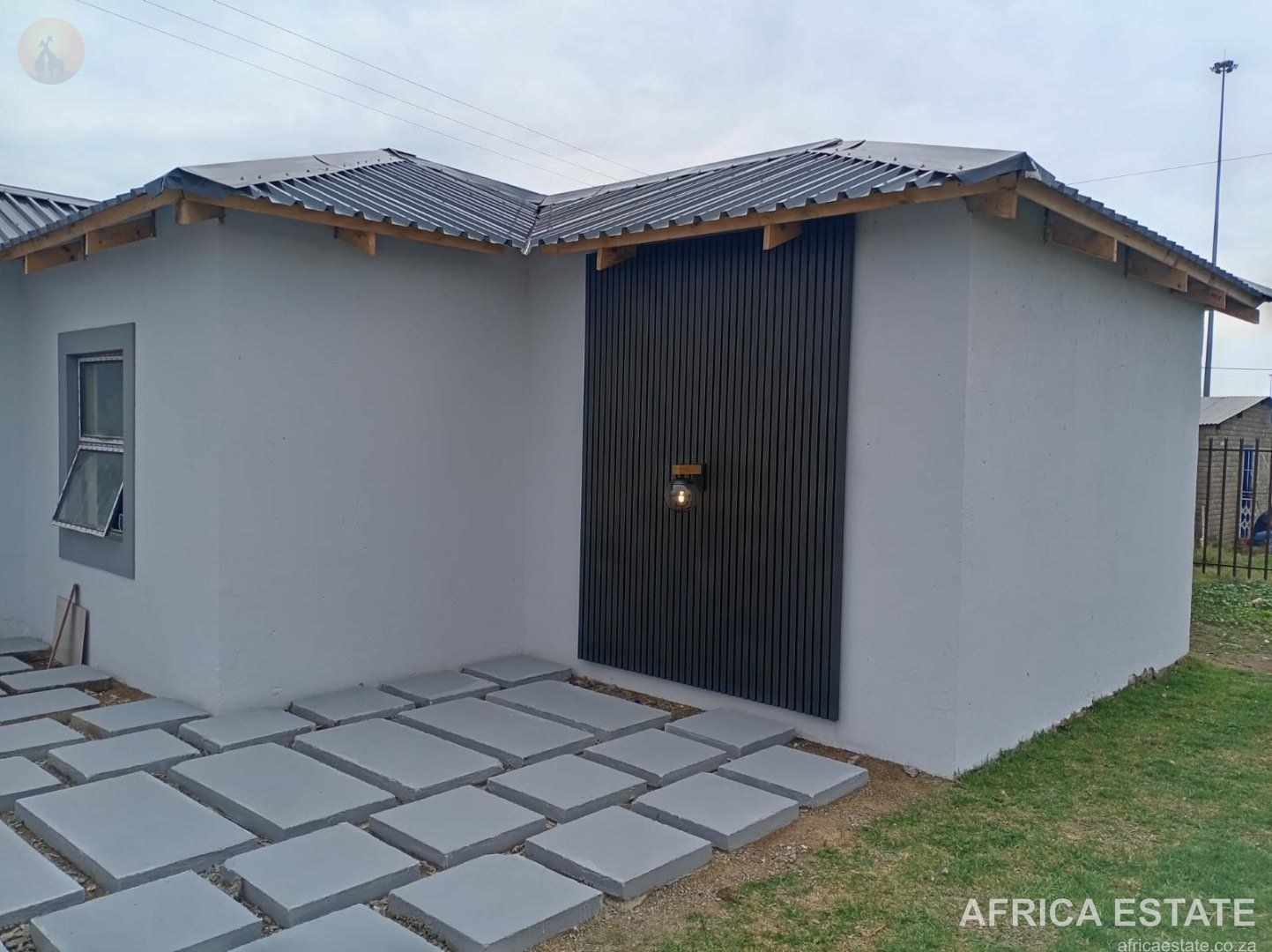 2 Bed Home in Freedom Square, Bloemfontein on Main Road with En-suite, Carport, Full Fencing photo 5
