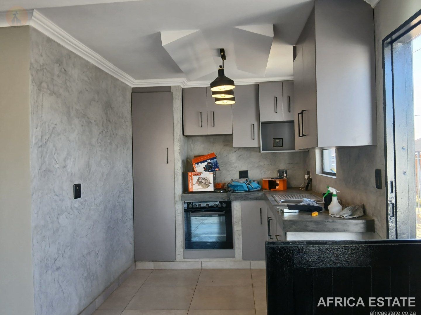 2 Bed Home in Freedom Square, Bloemfontein on Main Road with En-suite, Carport, Full Fencing photo 2