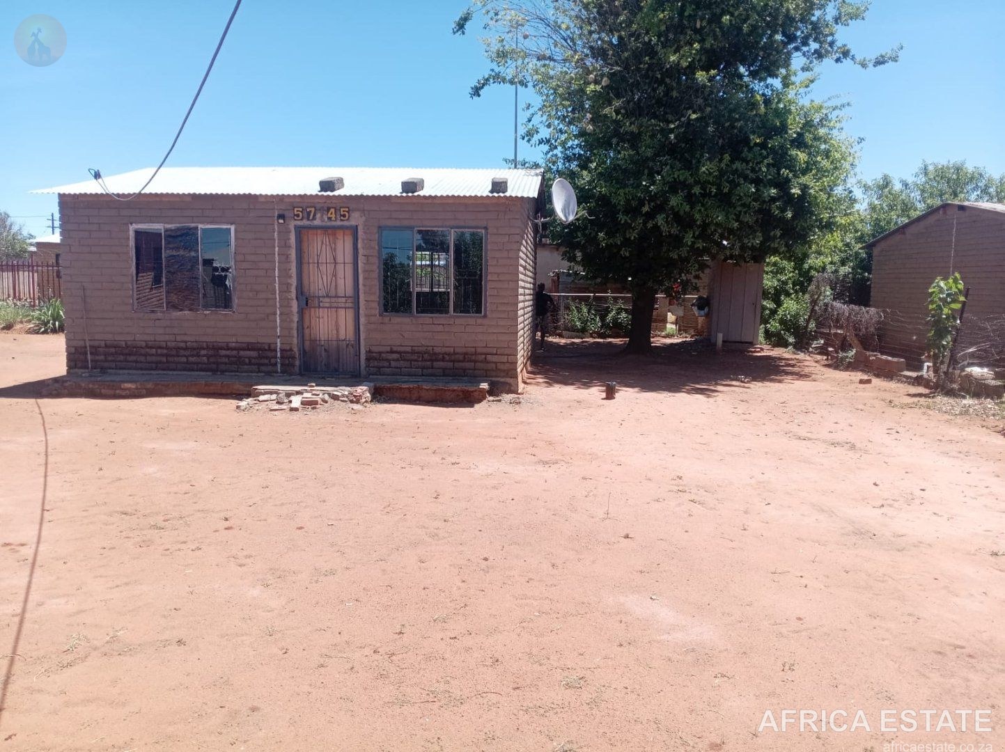 2 Bed Home in JB Mafora, Bloemfontein on a 418m² Erf, Near School and Public Transport photo 2