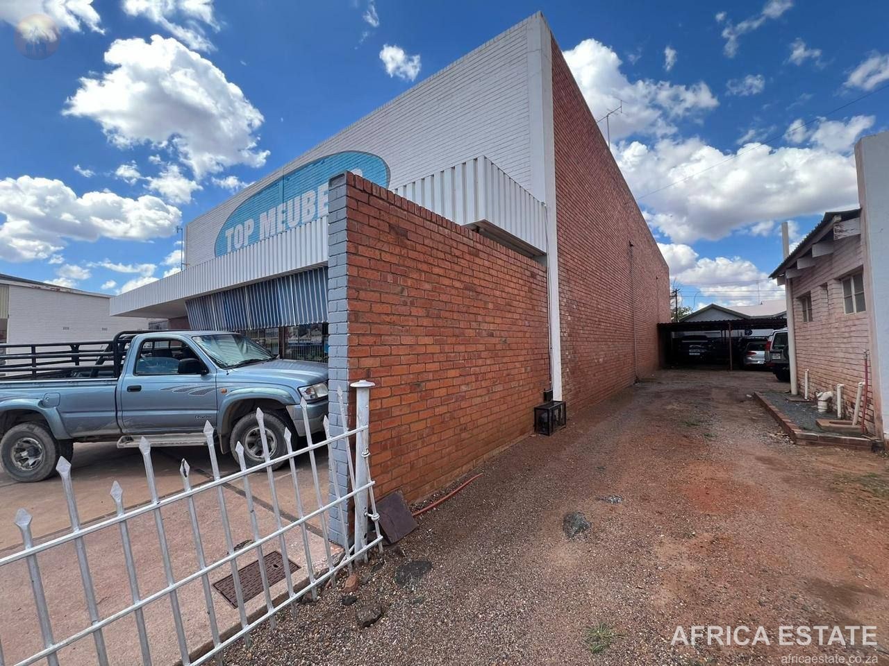 Commercial Building for sale in Postmasburg photo 2